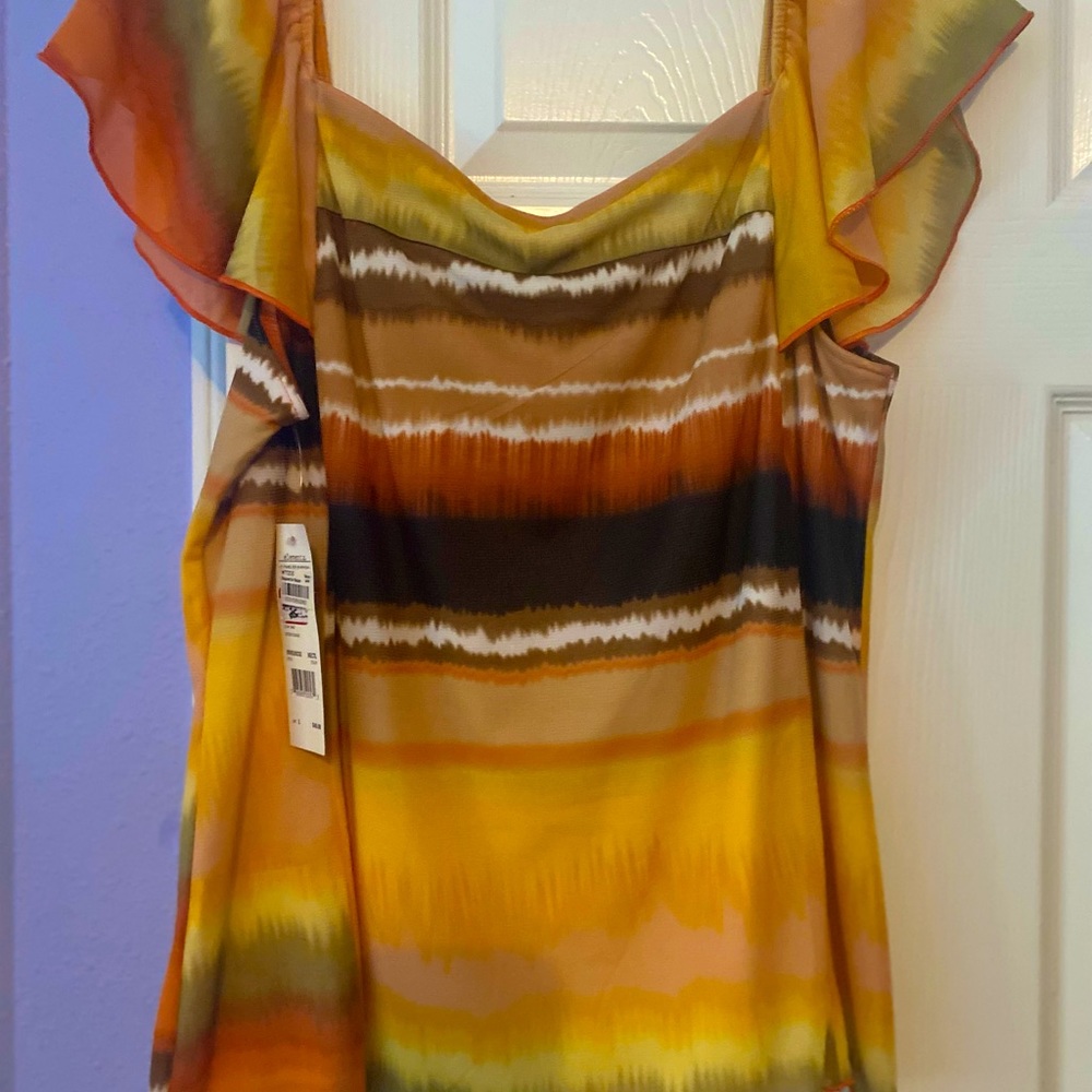 BOLD ELEMENT WOMEN TOP